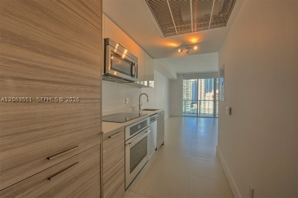 1300 Brickell Bay Dr #2313, Miami FL 33131
