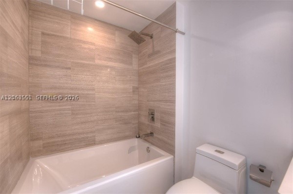 1300 Brickell Bay Dr #2313, Miami FL 33131