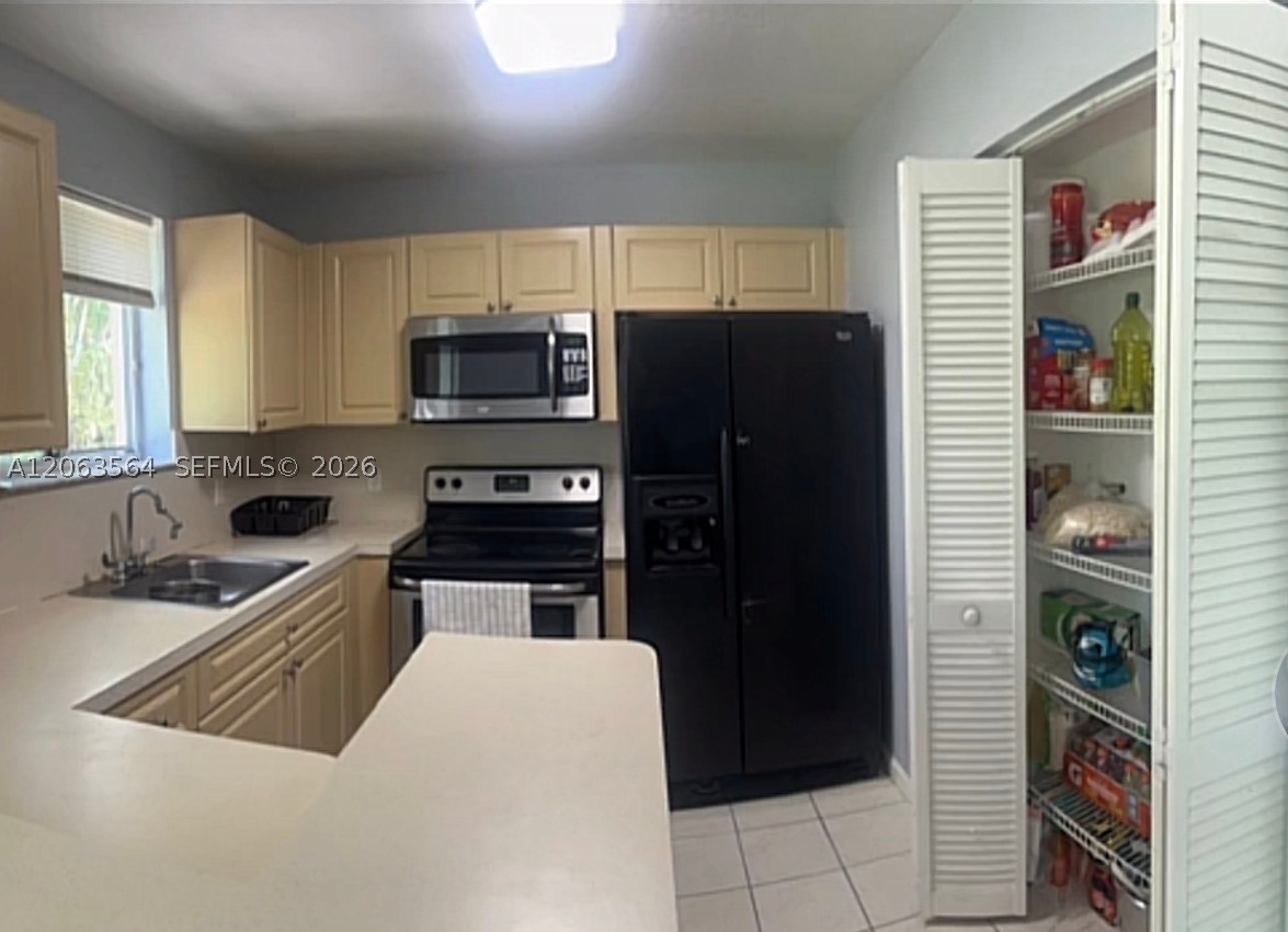 3500 Briar Bay Blvd #106, West Palm Beach FL 33411