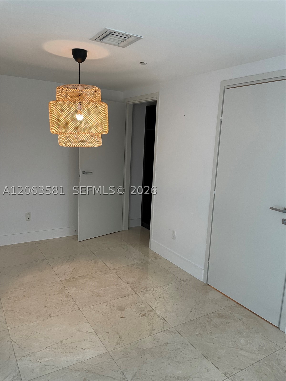 1300 Brickell Bay Dr #3204, Miami FL 33131