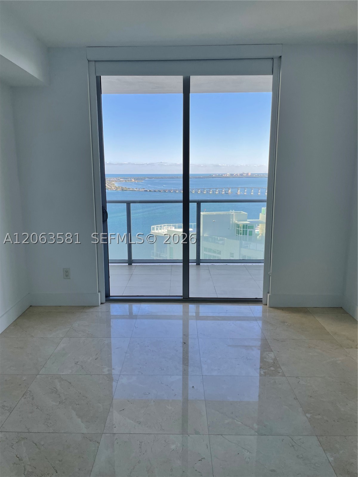 1300 Brickell Bay Dr #3204, Miami FL 33131