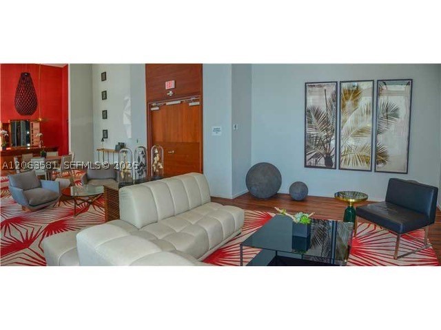 1300 Brickell Bay Dr #3204, Miami FL 33131