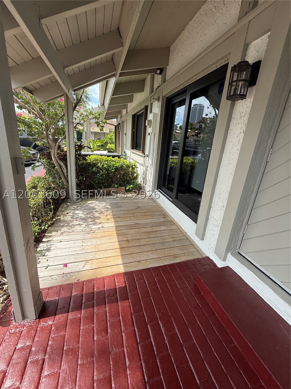 2645 S Parkview Dr #2645, Hallandale Beach FL 33009