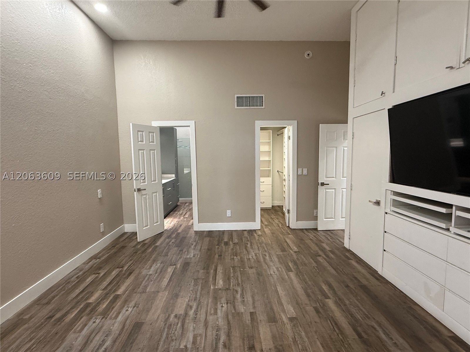 2645 S Parkview Dr #2645, Hallandale Beach FL 33009