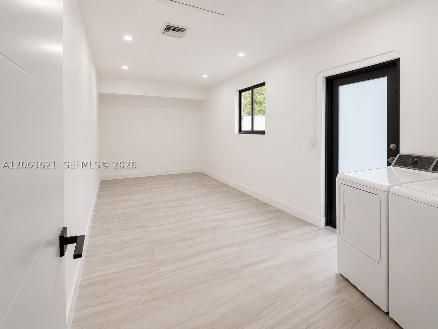 1141 NE 166th St, North Miami Beach FL 33162