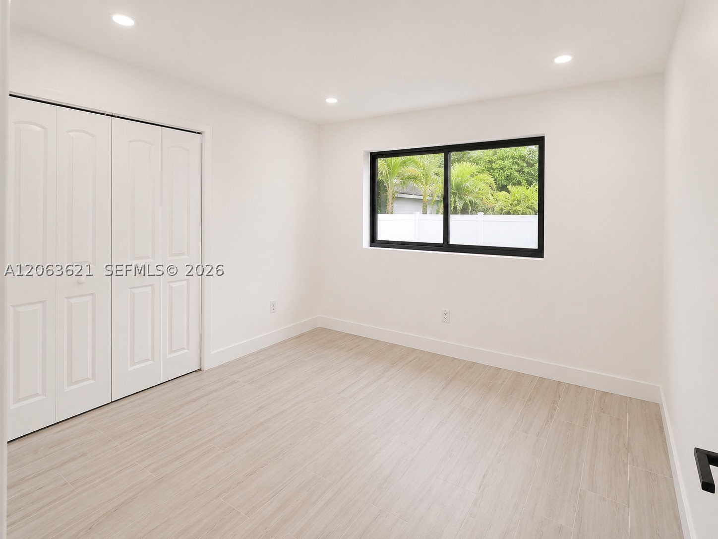 1141 NE 166th St, North Miami Beach FL 33162