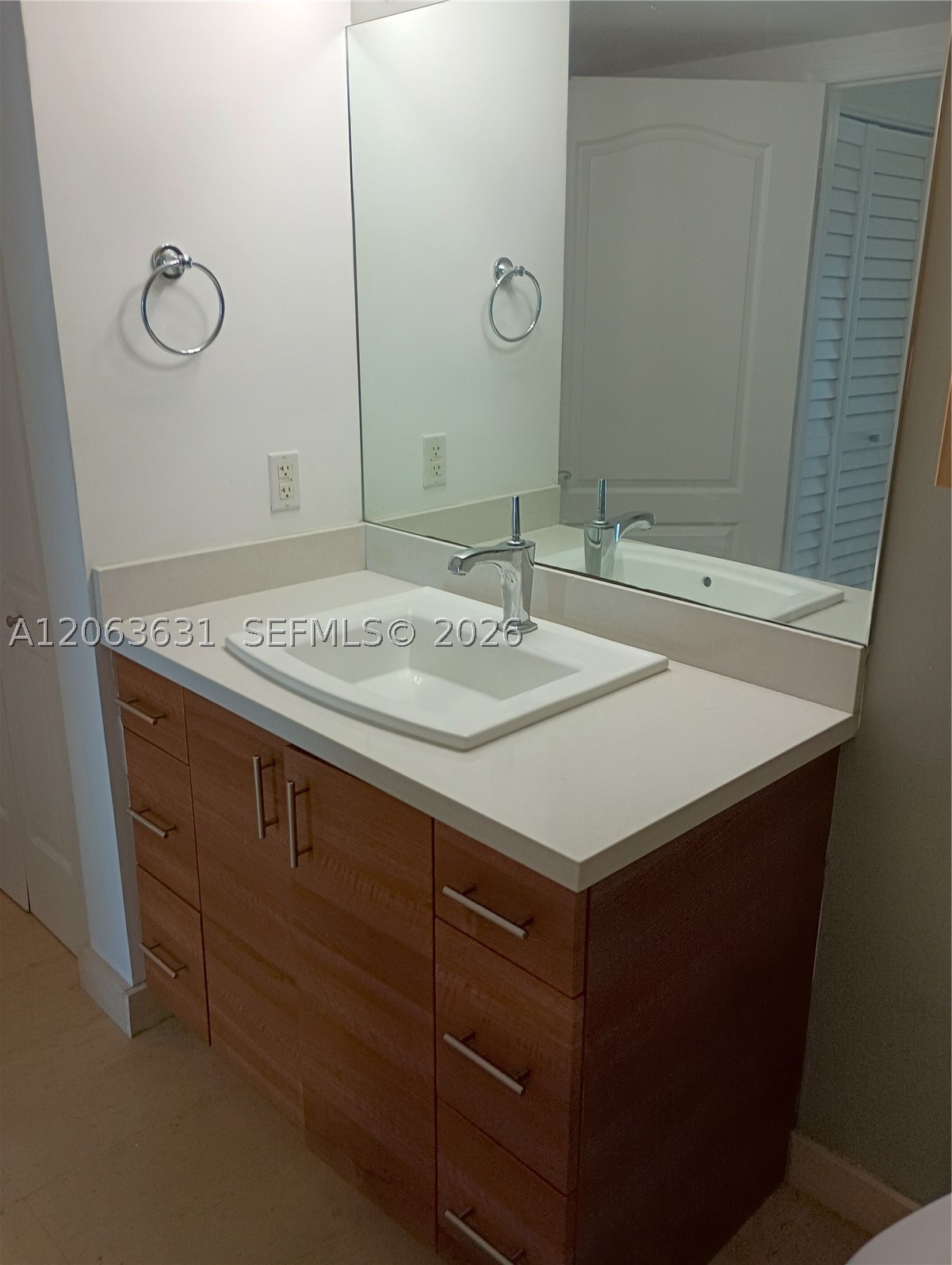 2101 N Brickell Ave #2504, Miami FL 33129