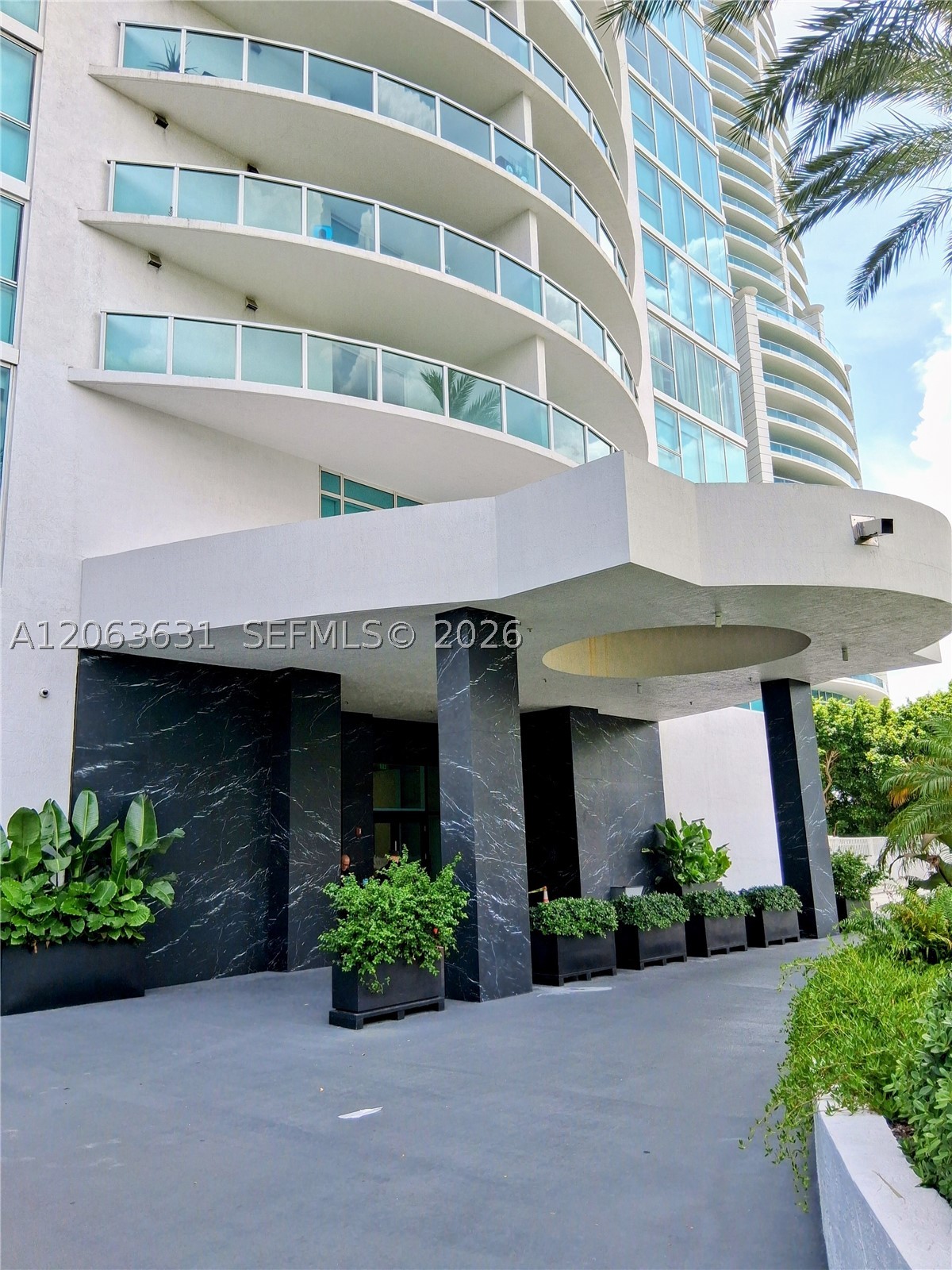 2101 N Brickell Ave #2504, Miami FL 33129