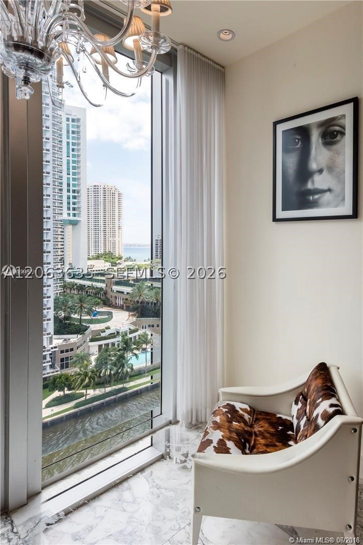 465 Brickell Ave #604, Miami FL 33131