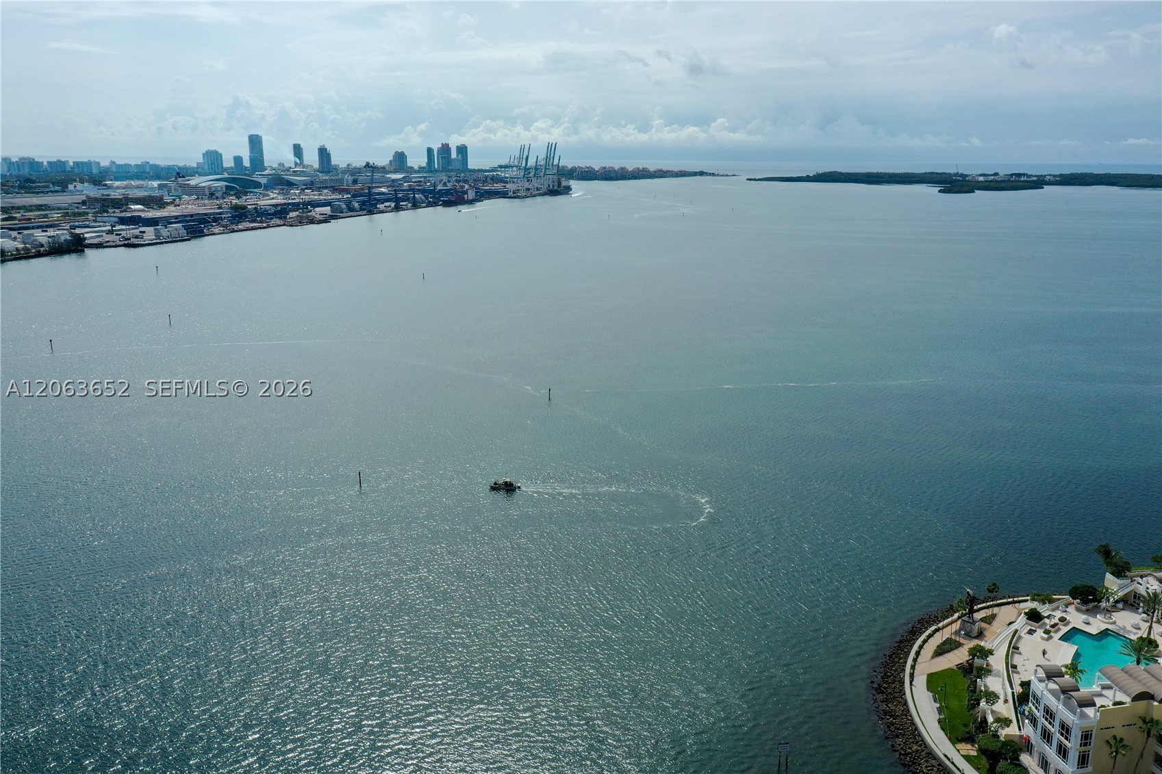 888 Brickell Key Dr #512, Miami FL 33131