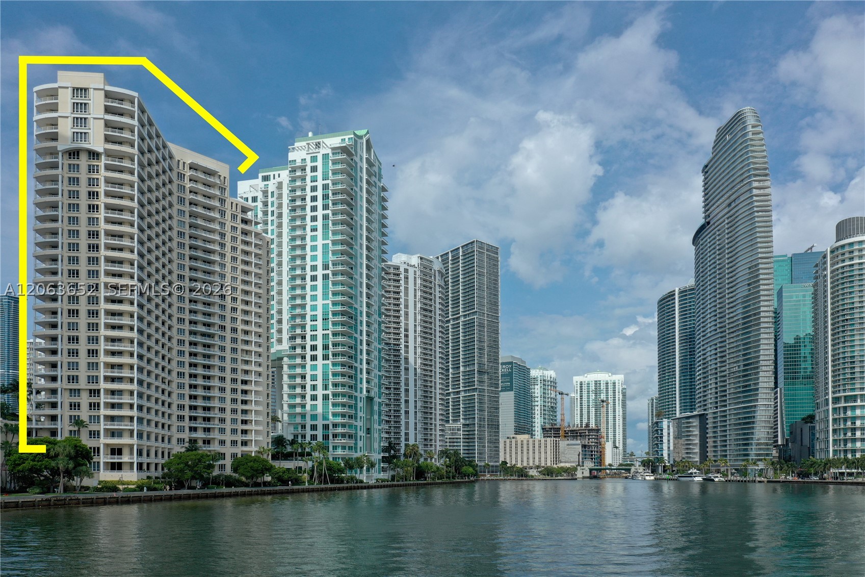888 Brickell Key Dr #512, Miami FL 33131