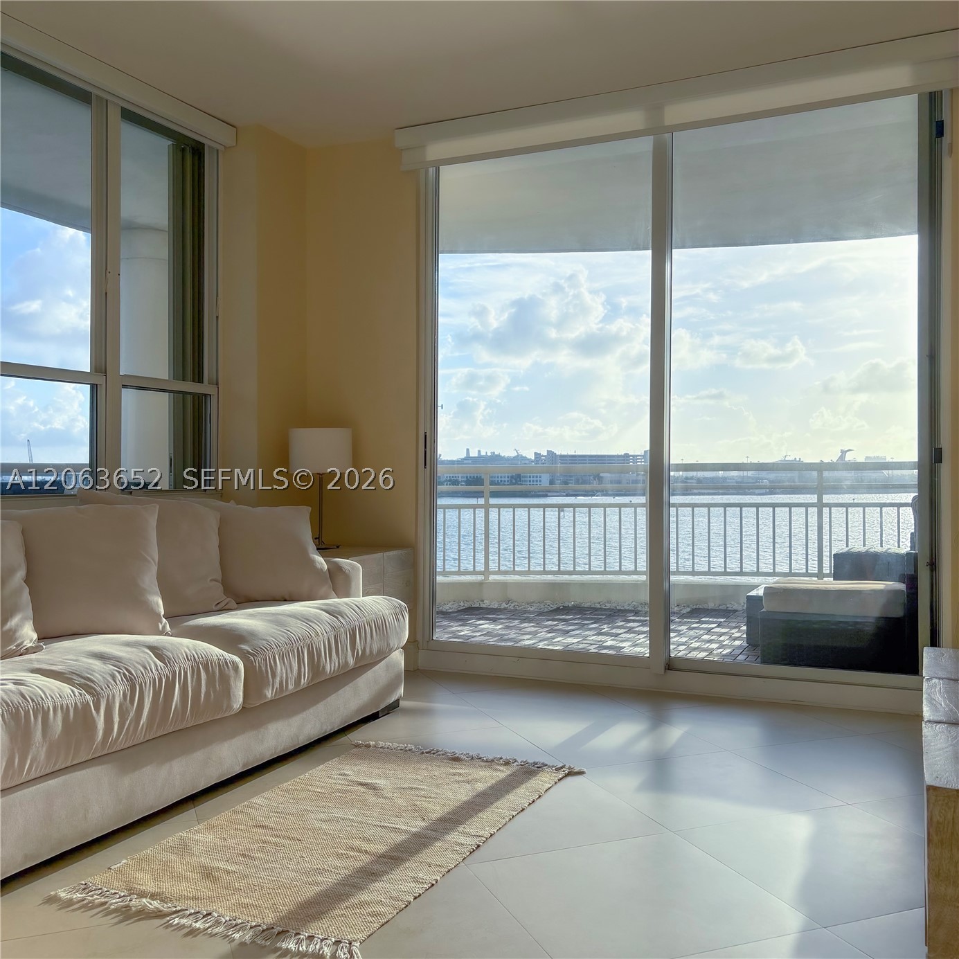 888 Brickell Key Dr #512, Miami FL 33131
