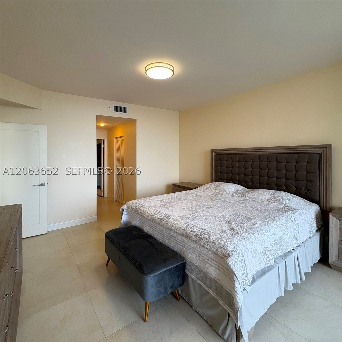 888 Brickell Key Dr #512, Miami FL 33131