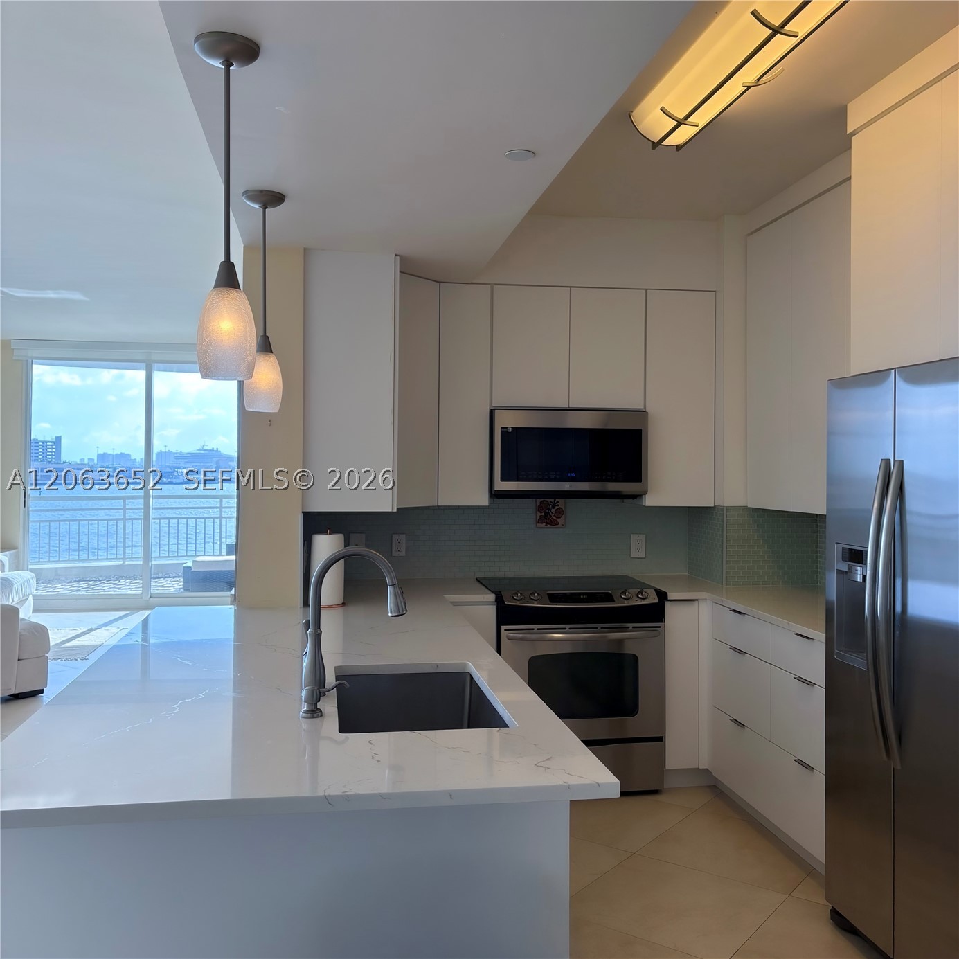 888 Brickell Key Dr #512, Miami FL 33131