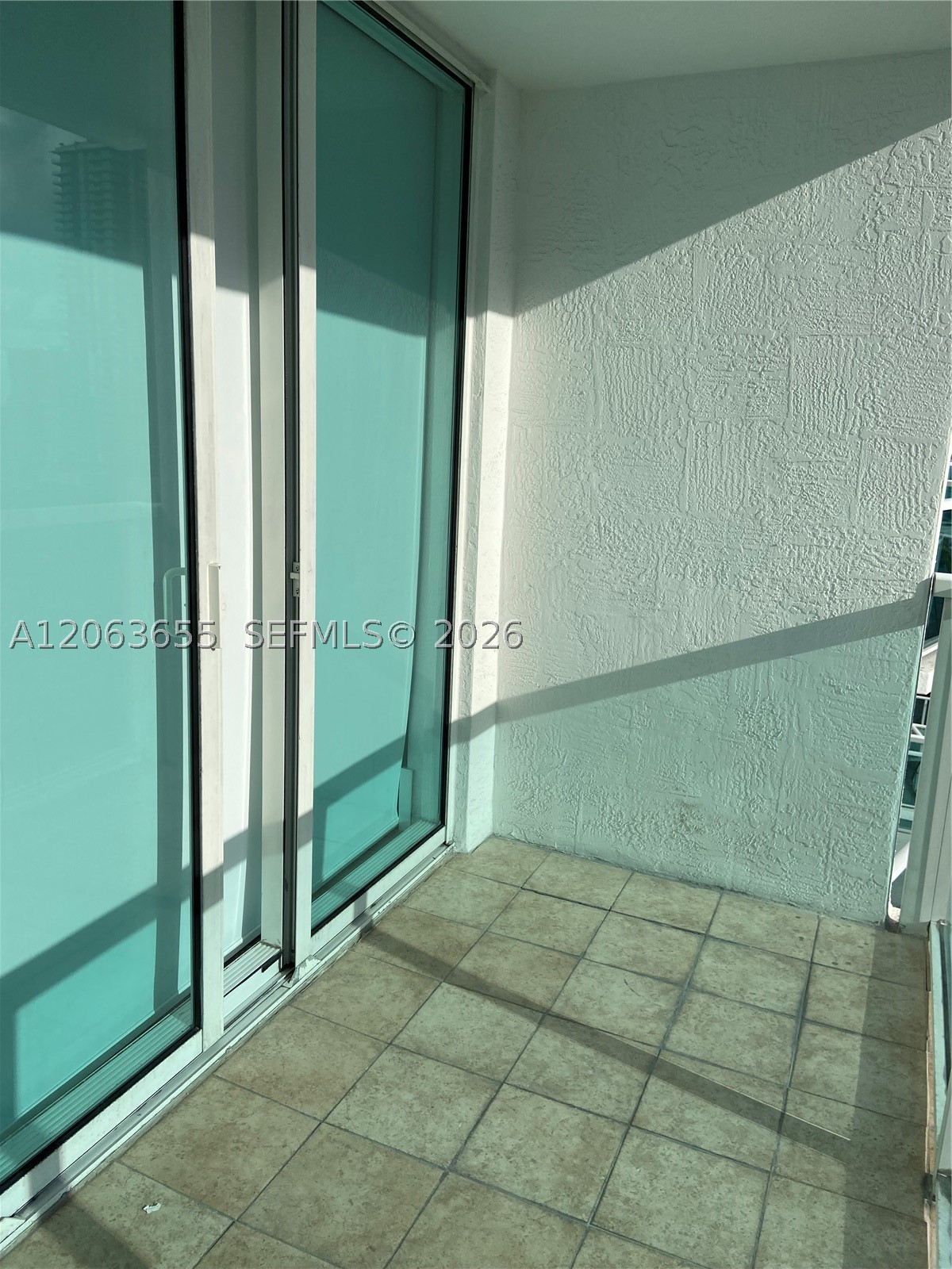 31 SE 5th St #2103, Miami FL 33131