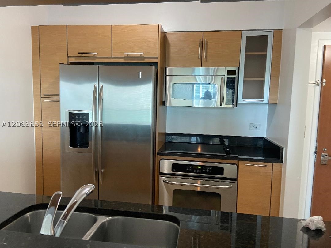 31 SE 5th St #2103, Miami FL 33131