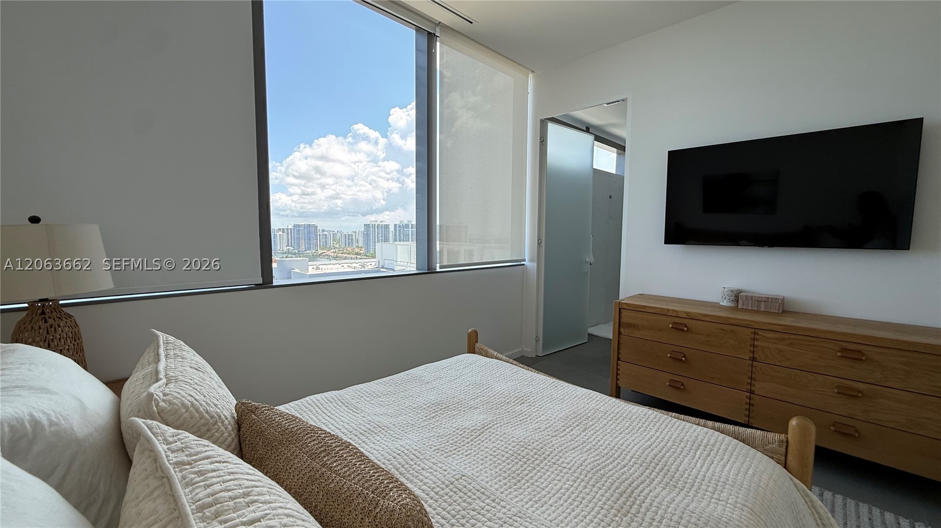 2000 S Ocean Dr #22B, Hallandale Beach FL 33009