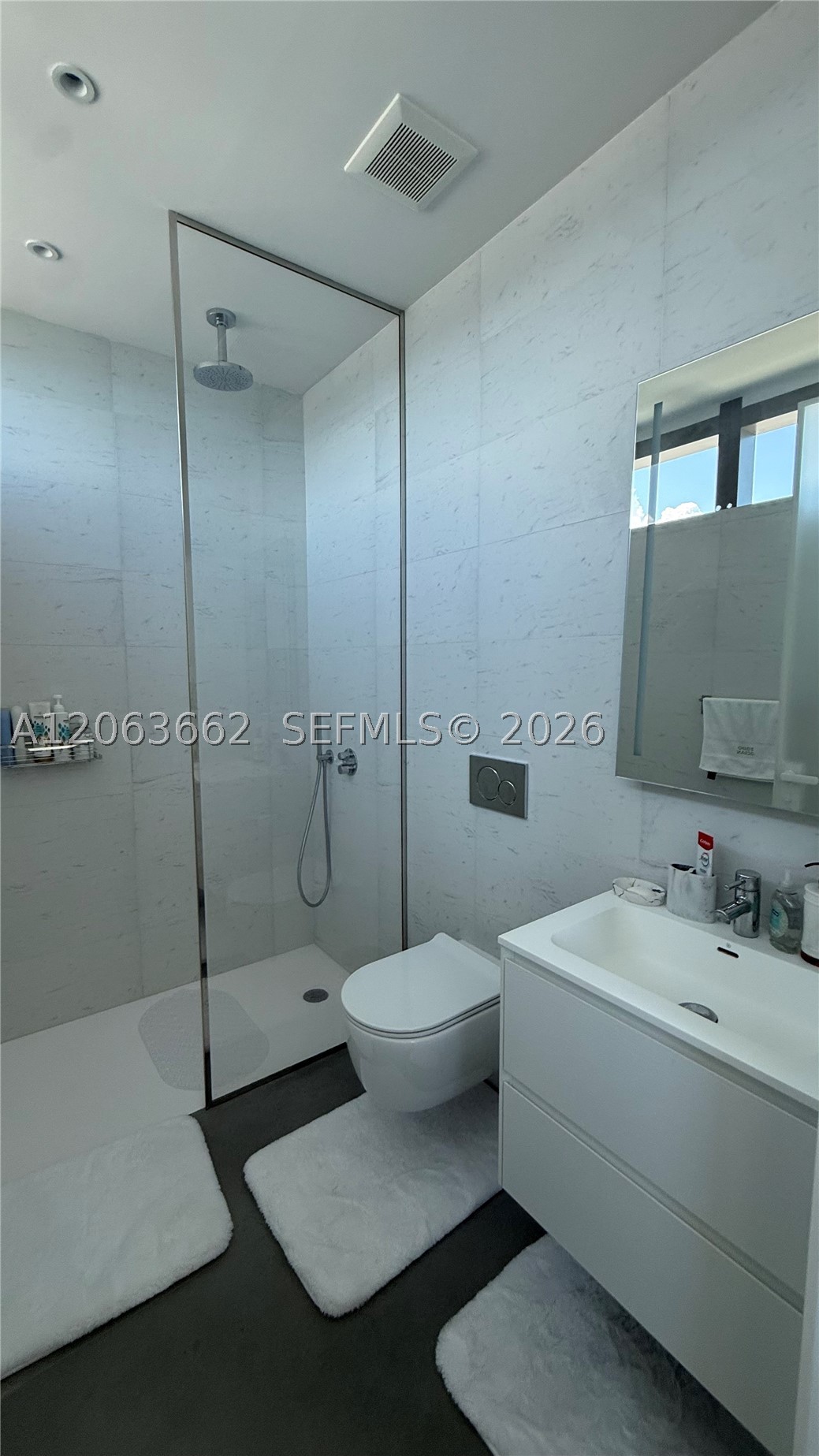 2000 S Ocean Dr #22B, Hallandale Beach FL 33009