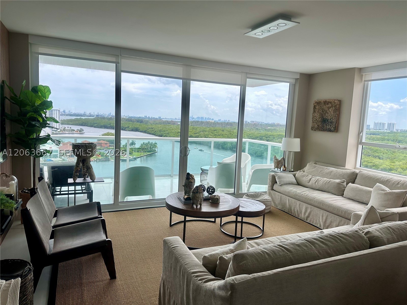 400 Sunny Isles Blvd #1401, Sunny Isles Beach FL 33160