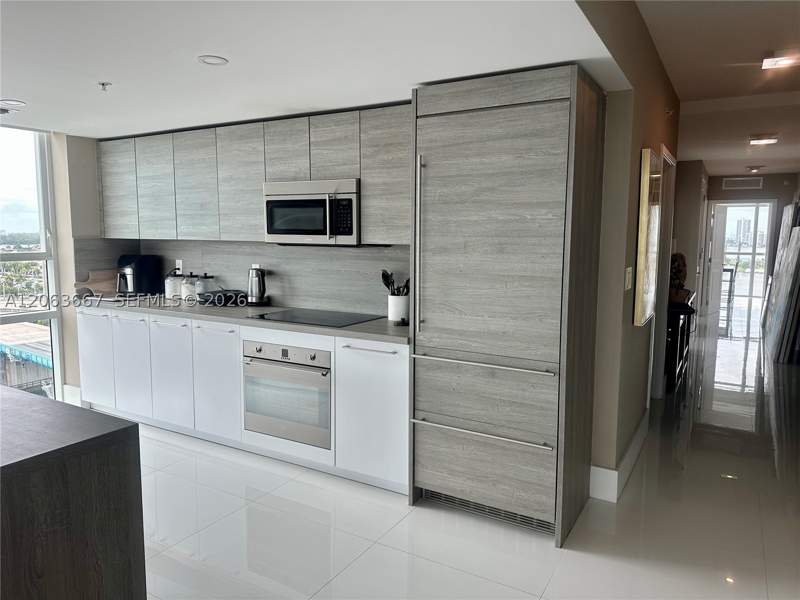 400 Sunny Isles Blvd #1401, Sunny Isles Beach FL 33160