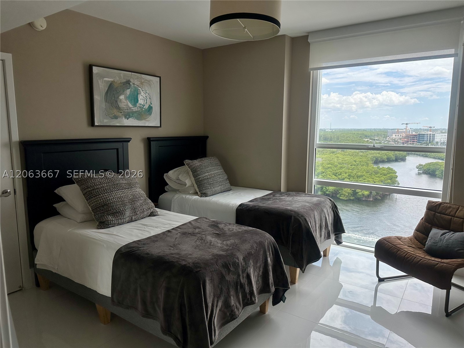 400 Sunny Isles Blvd #1401, Sunny Isles Beach FL 33160