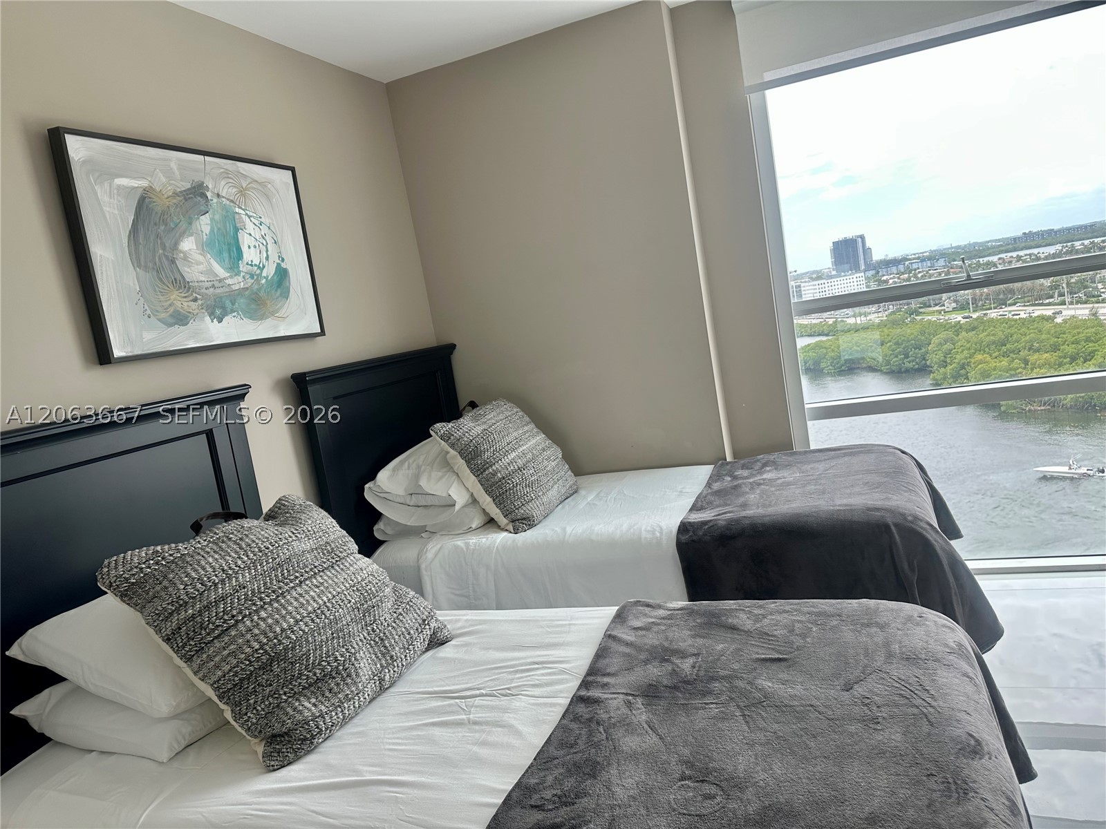400 Sunny Isles Blvd #1401, Sunny Isles Beach FL 33160
