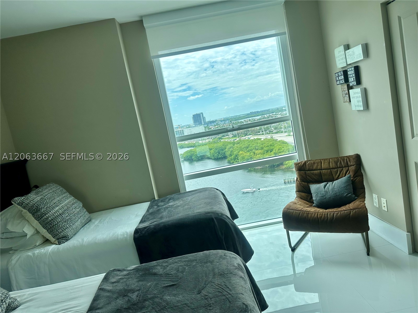400 Sunny Isles Blvd #1401, Sunny Isles Beach FL 33160