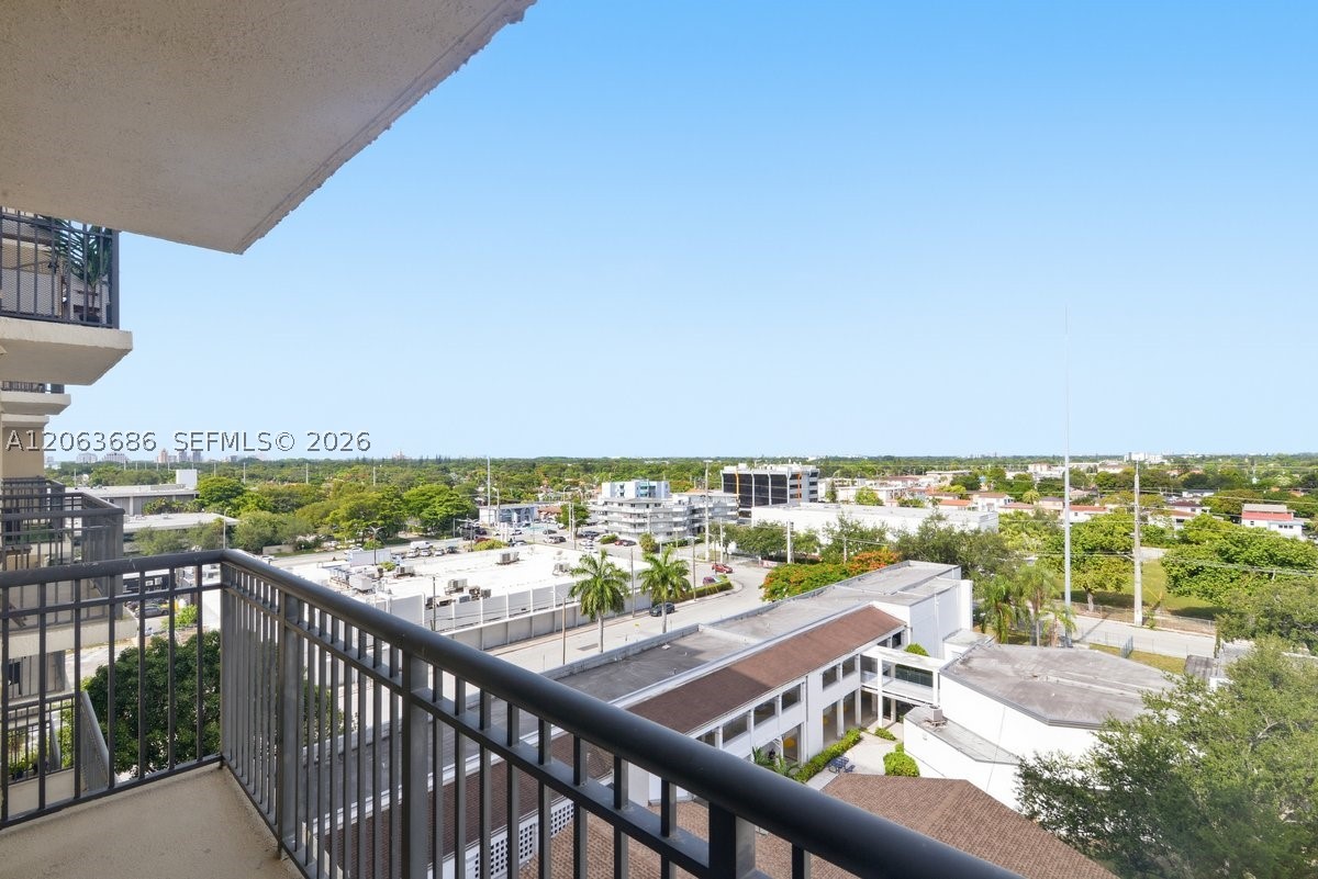 4242 NW 2nd St #807, Miami FL 33126