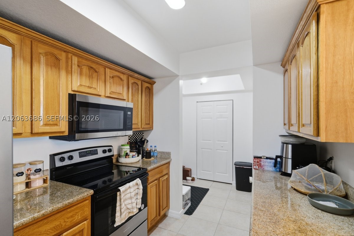 4242 NW 2nd St #807, Miami FL 33126