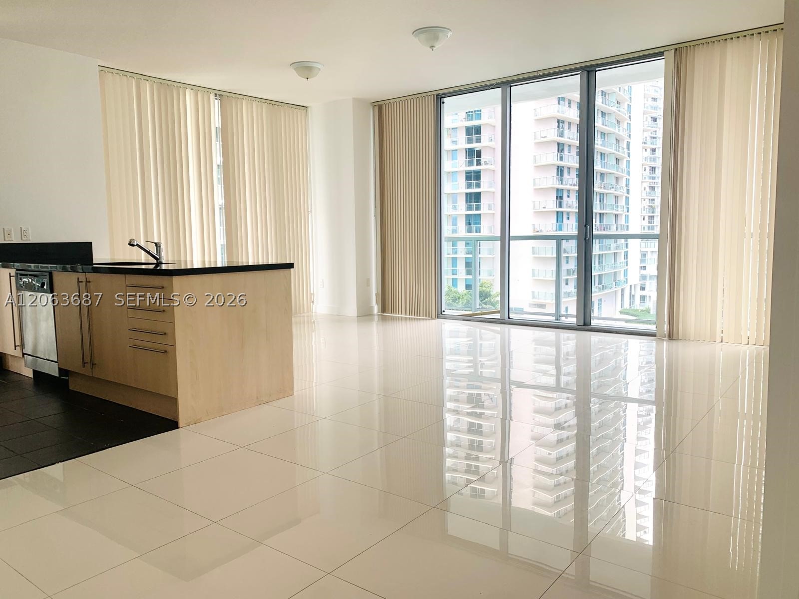 79 SW 12 ST #1707, Miami FL 33130