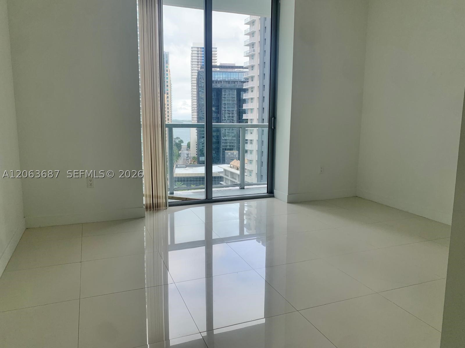 79 SW 12 ST #1707, Miami FL 33130