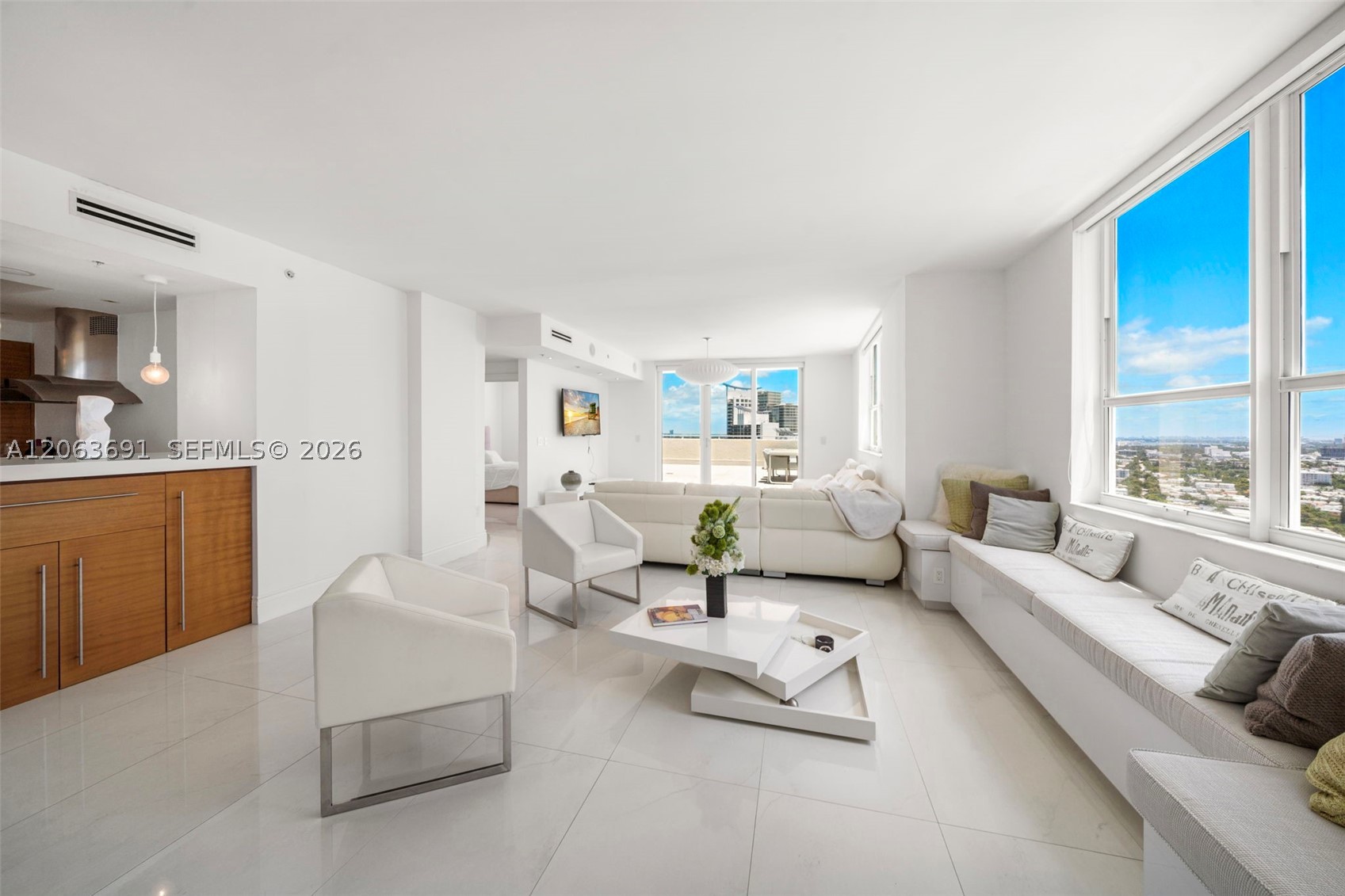 90 Alton Rd #PH3209, Miami Beach FL 33139