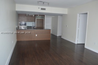 475 Brickell Ave #1814, Miami FL 33131