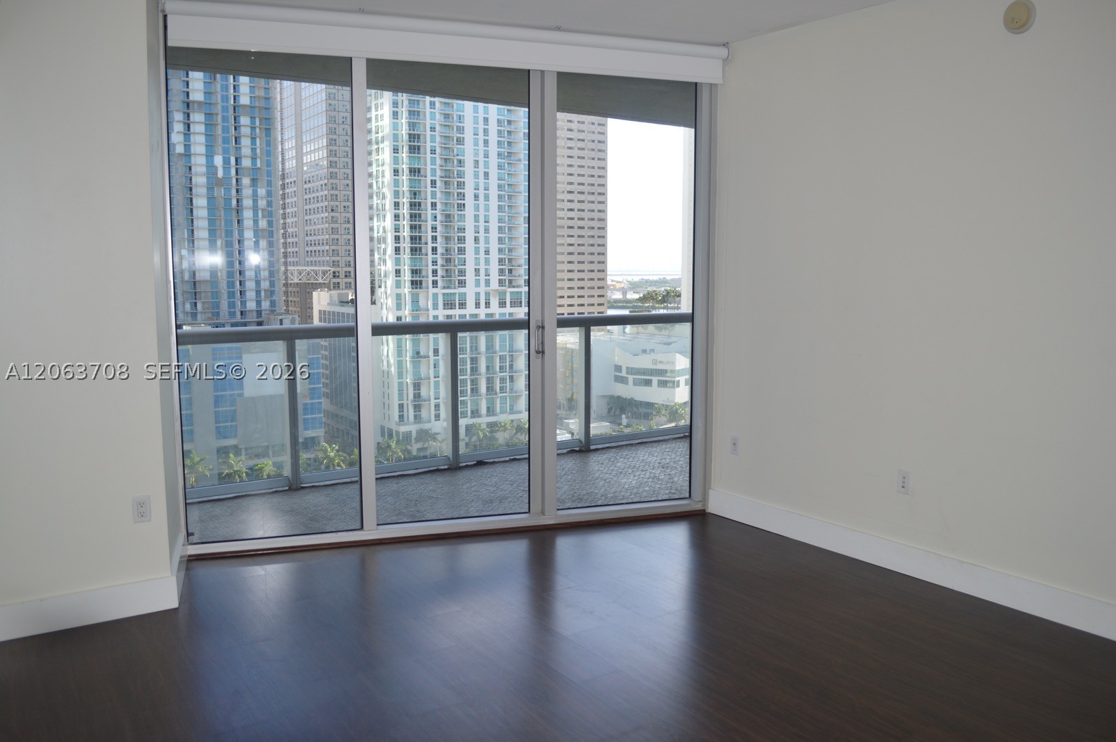 475 Brickell Ave #1814, Miami FL 33131