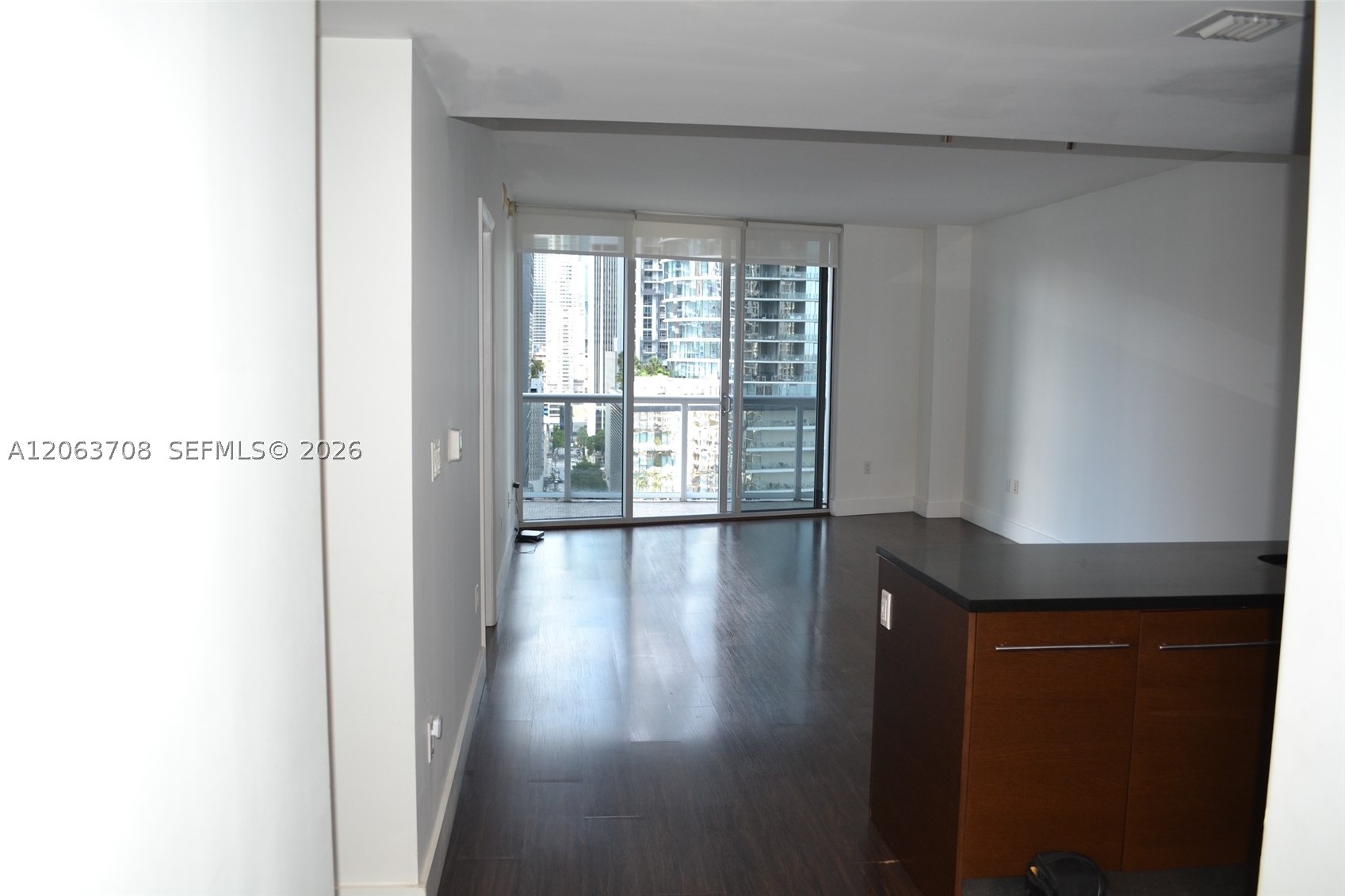 475 Brickell Ave #1814, Miami FL 33131
