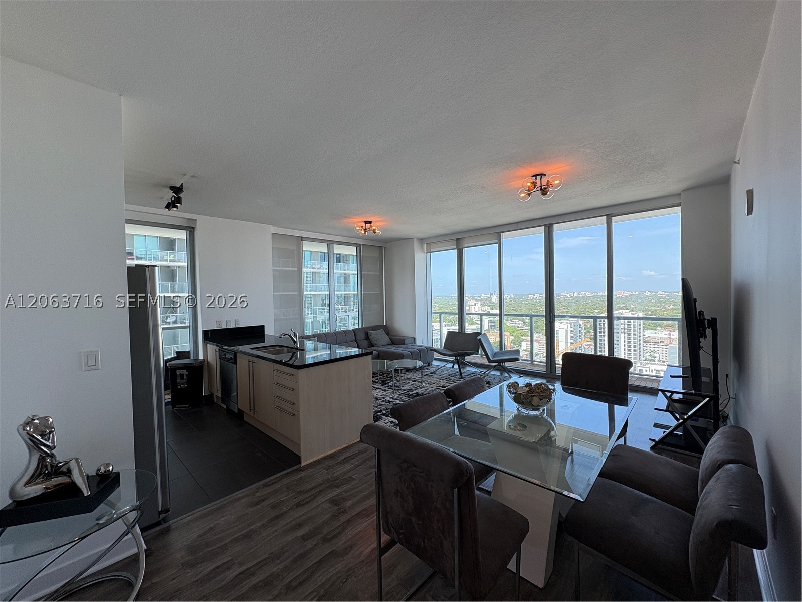 1111 SW 1st Ave #3014-N, Miami FL 33130