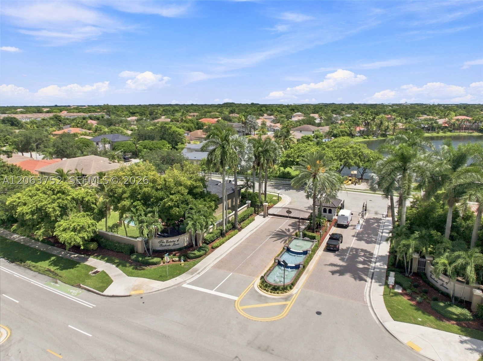 344 SW 159th Ln, Pembroke Pines FL 33027