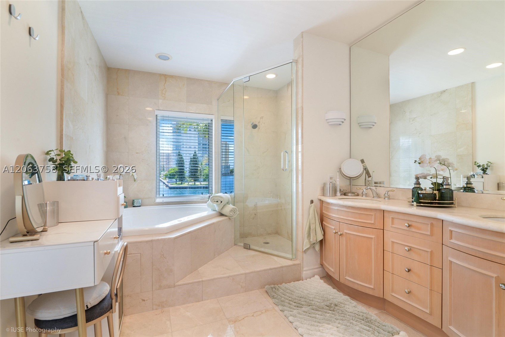 3972 NE 171st St, North Miami Beach FL 33160