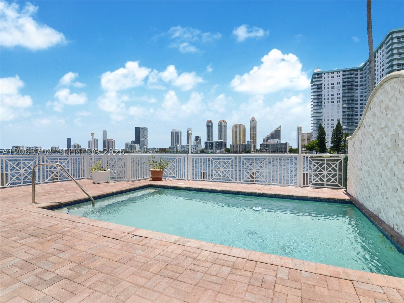 3972 NE 171st St, North Miami Beach FL 33160