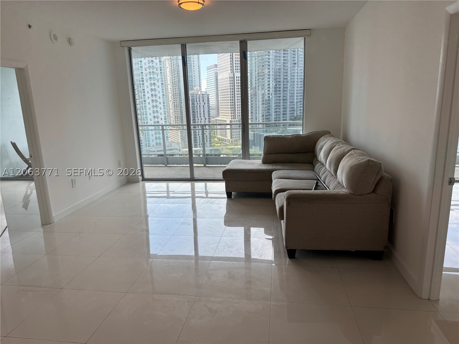 90 SW 3rd St #2314, Miami FL 33130