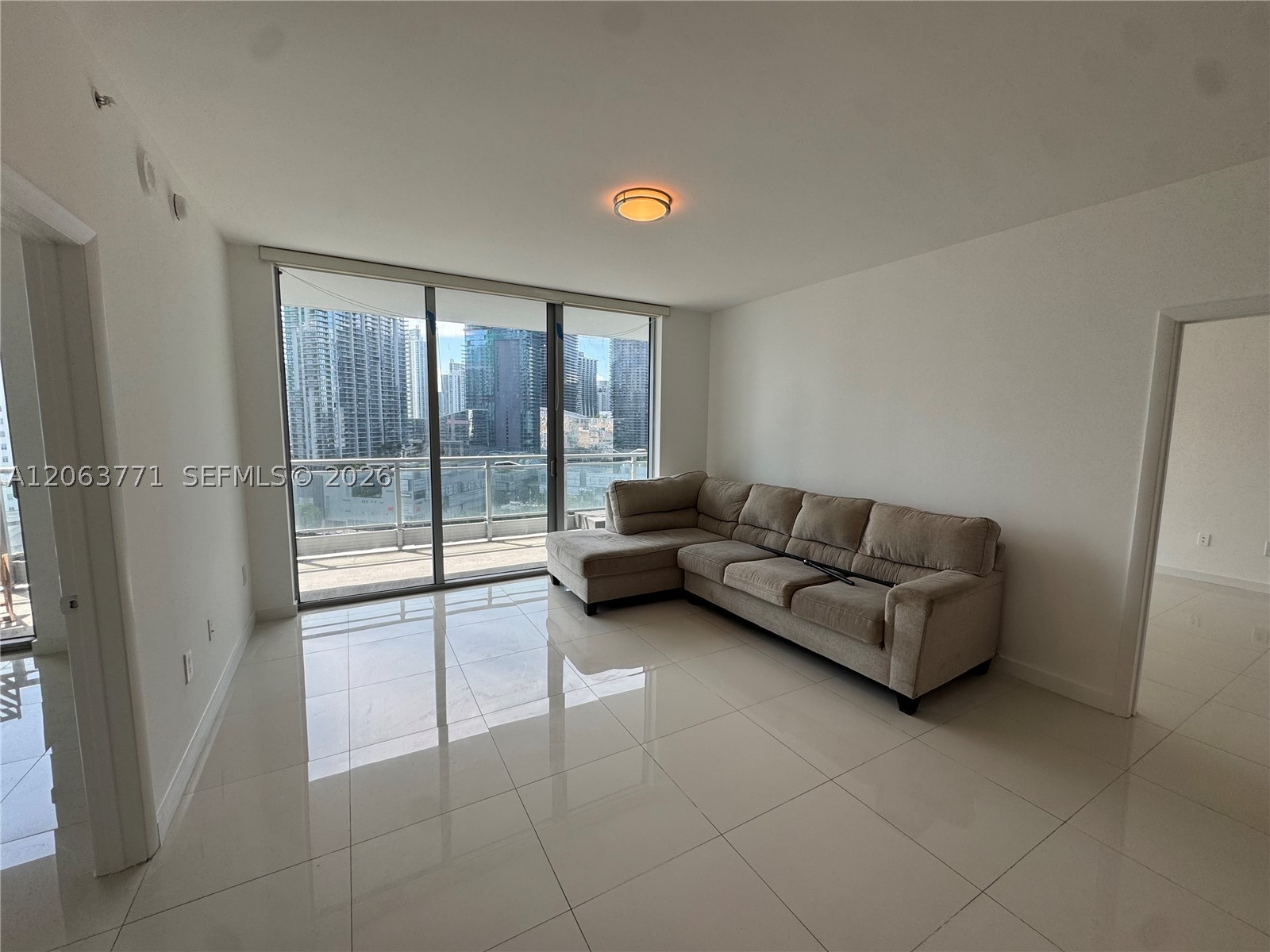 90 SW 3rd St #2314, Miami FL 33130