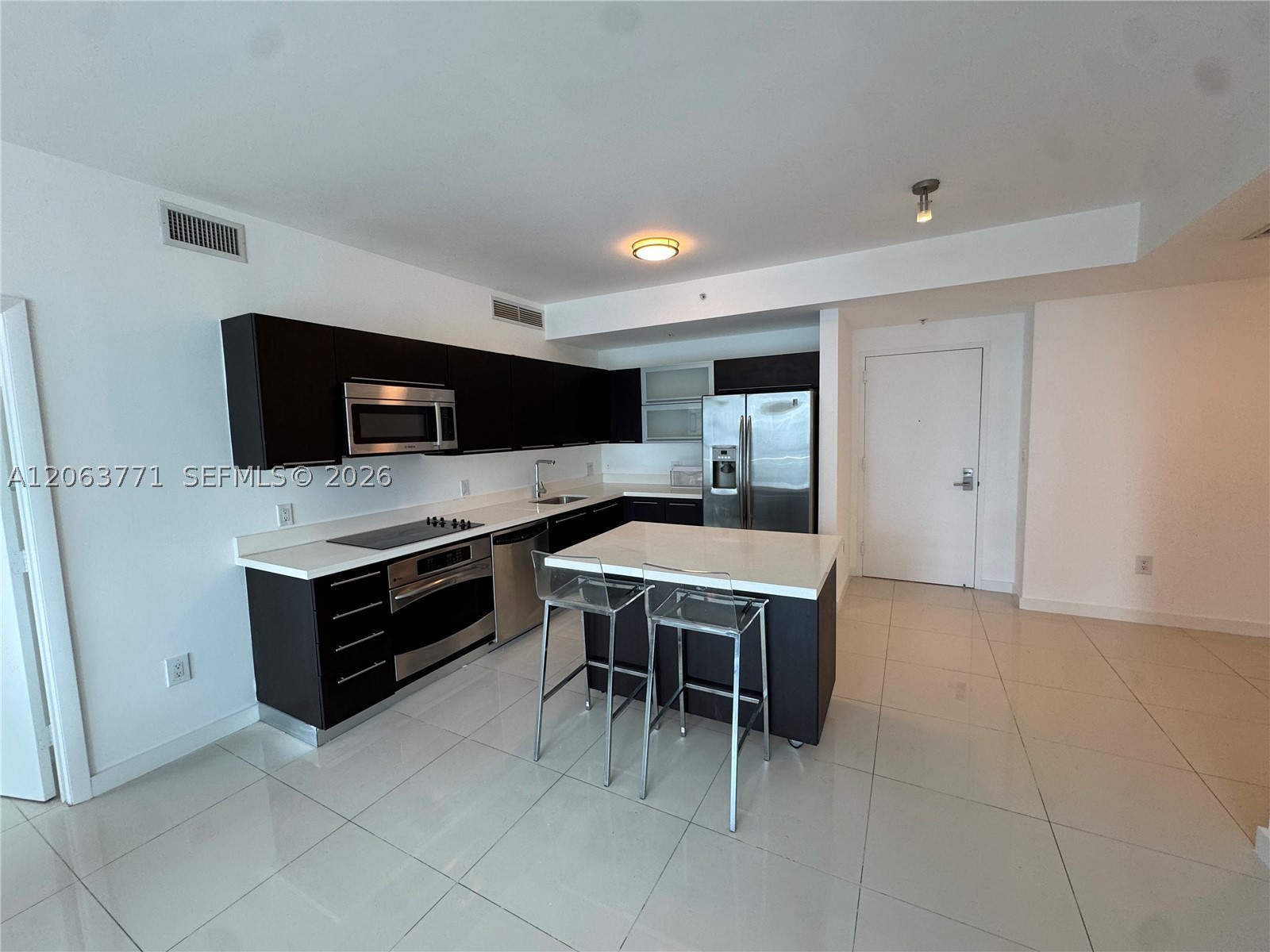 90 SW 3rd St #2314, Miami FL 33130