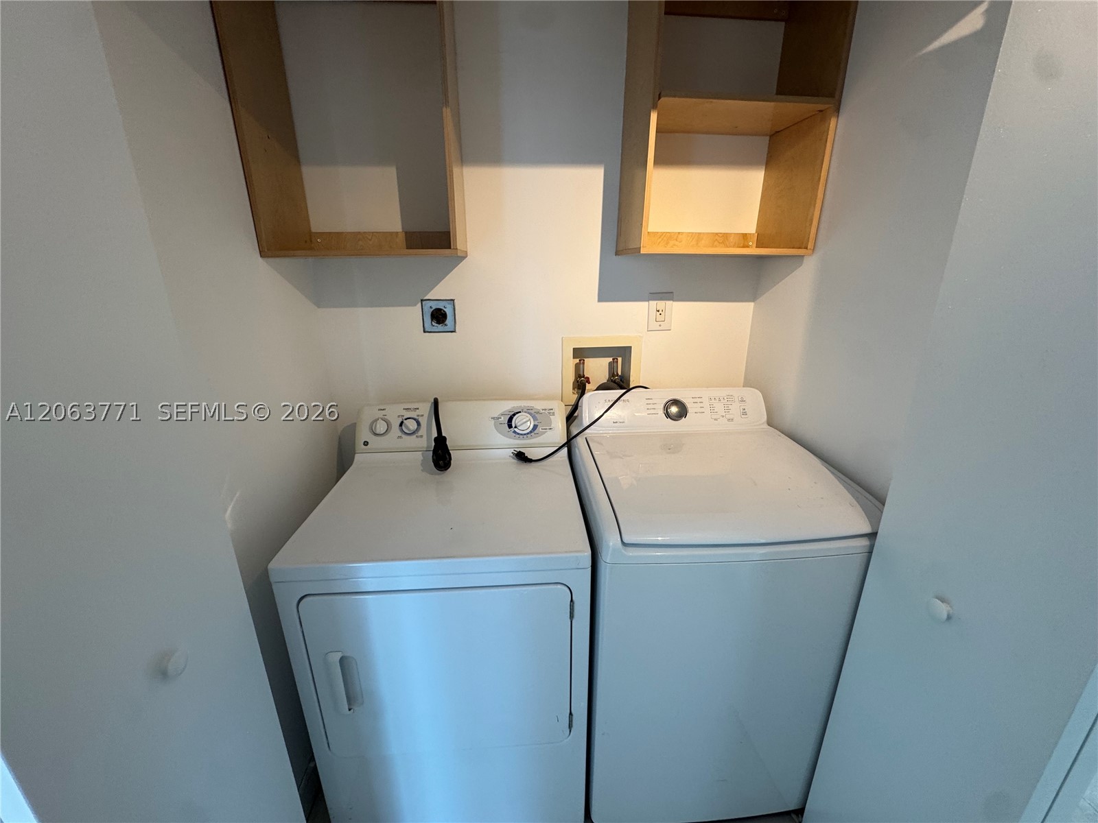 90 SW 3rd St #2314, Miami FL 33130