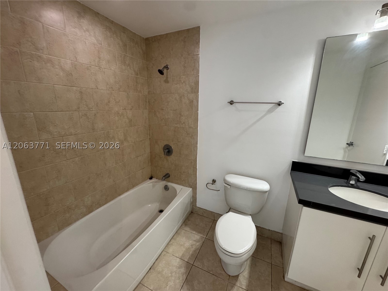 90 SW 3rd St #2314, Miami FL 33130