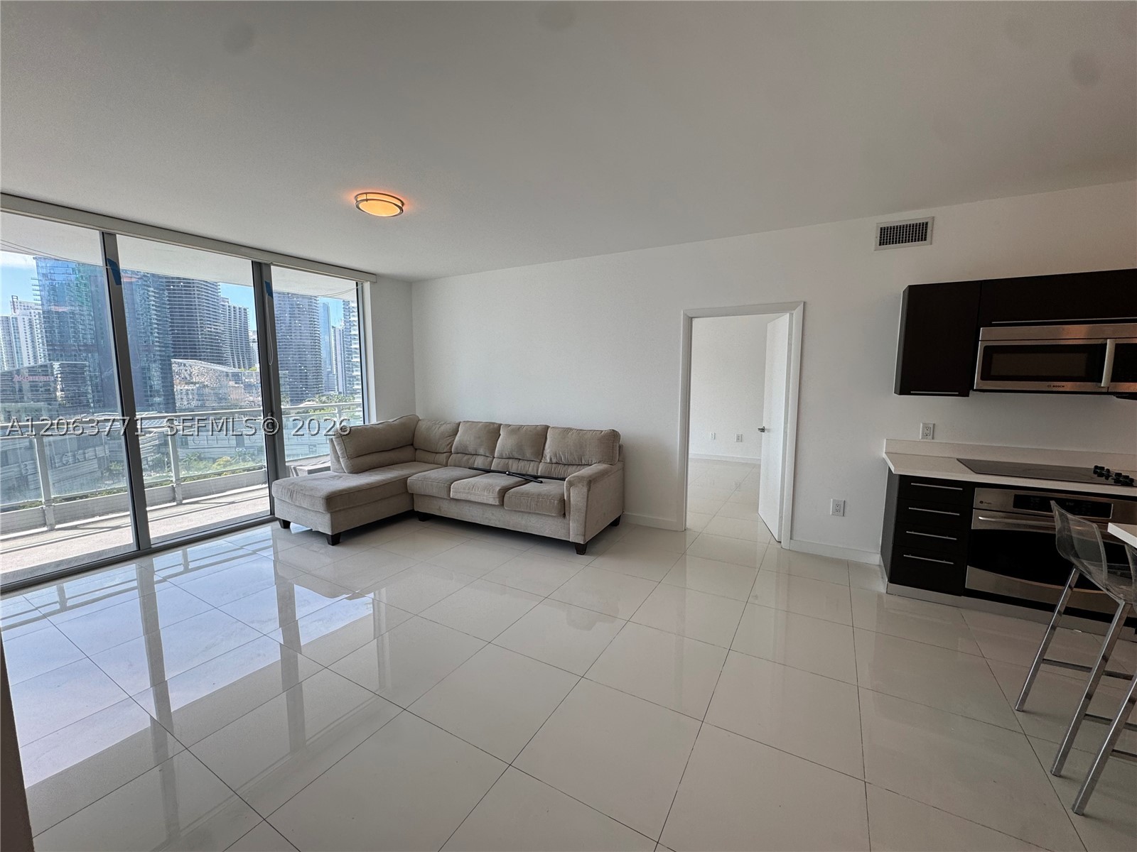 90 SW 3rd St #2314, Miami FL 33130