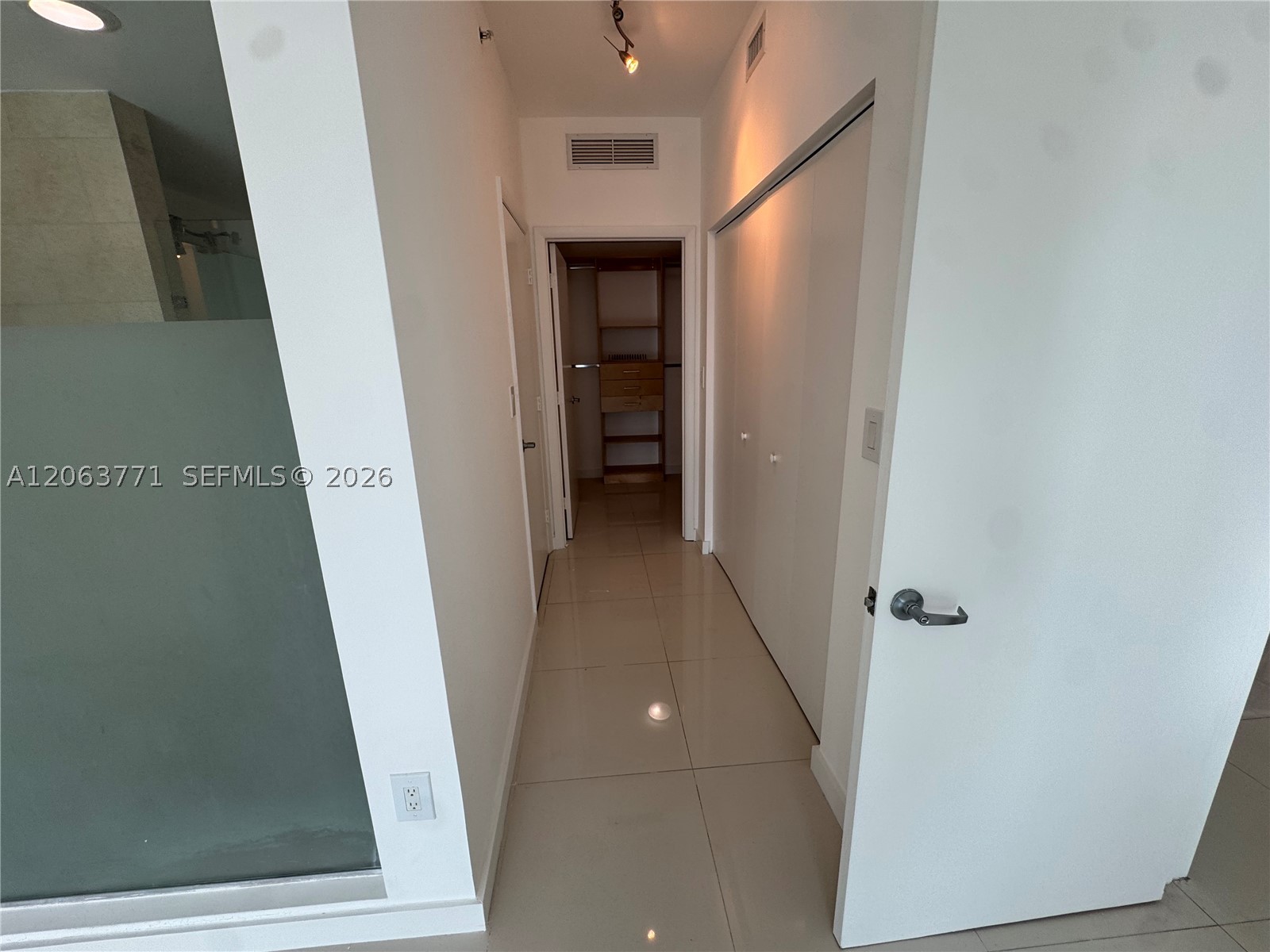 90 SW 3rd St #2314, Miami FL 33130
