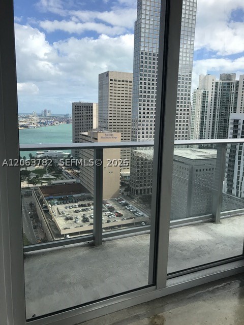 151 SE 1st St #2801, Miami FL 33131