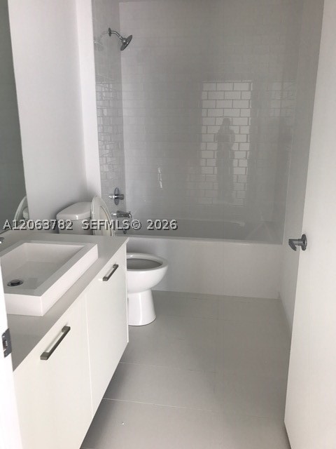 151 SE 1st St #2801, Miami FL 33131