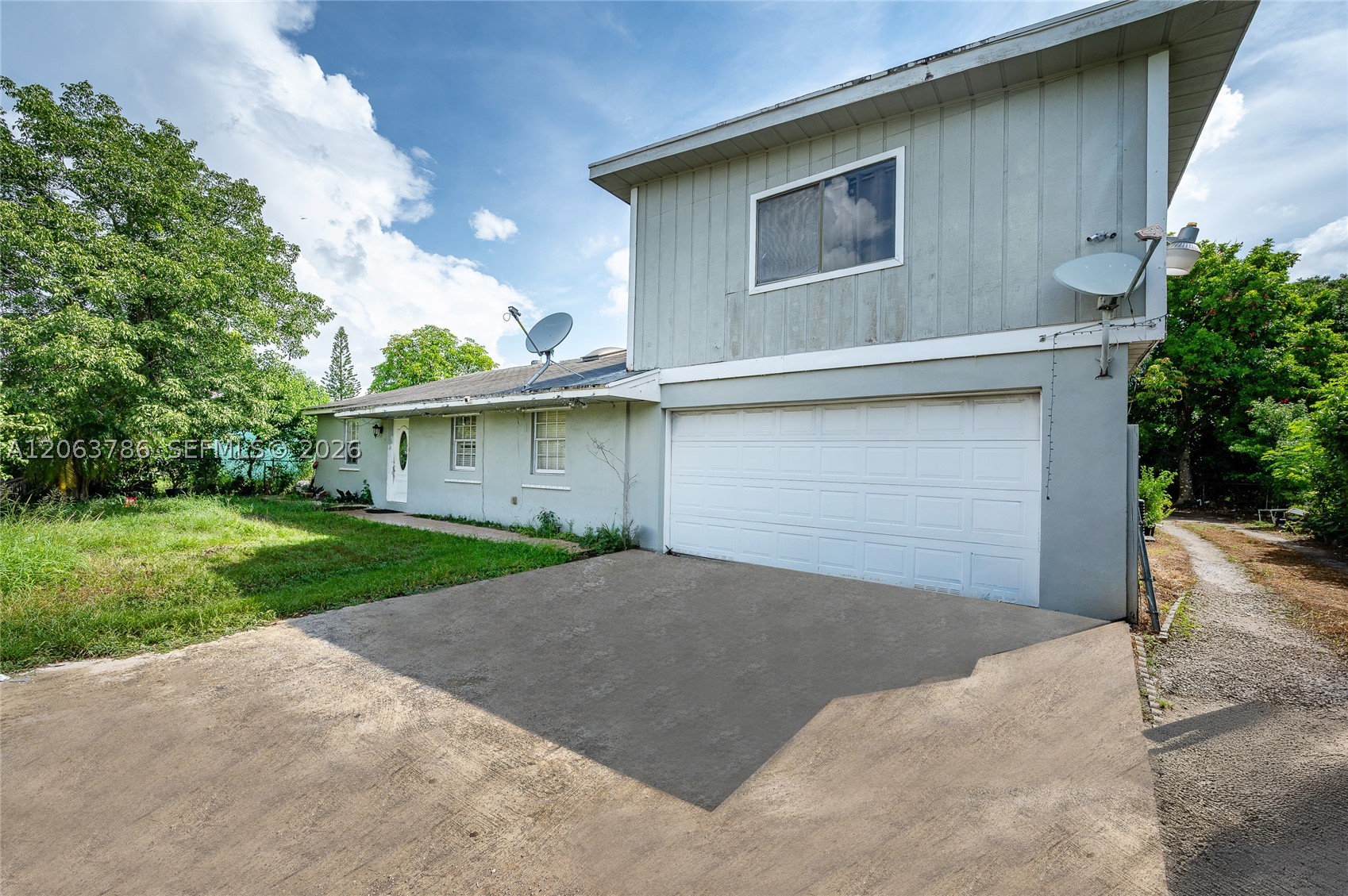 155 SW 16th Ter, Homestead FL 33030