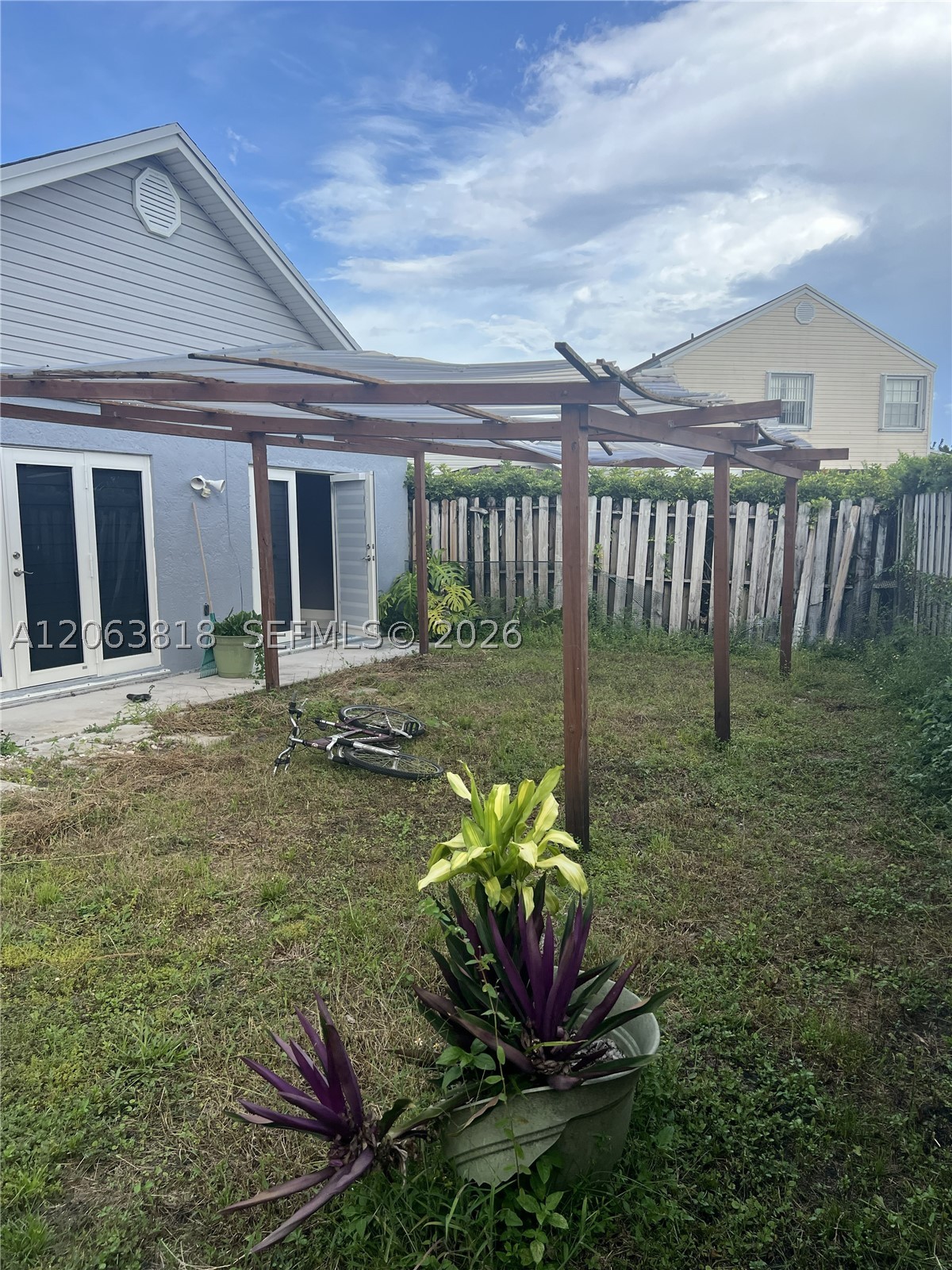 289 SW 159th Ln, Sunrise FL 33326